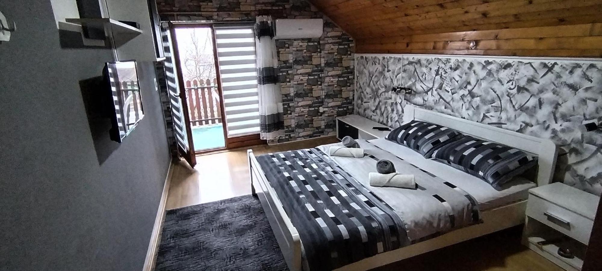 Sobe Lara Donji Milanovac